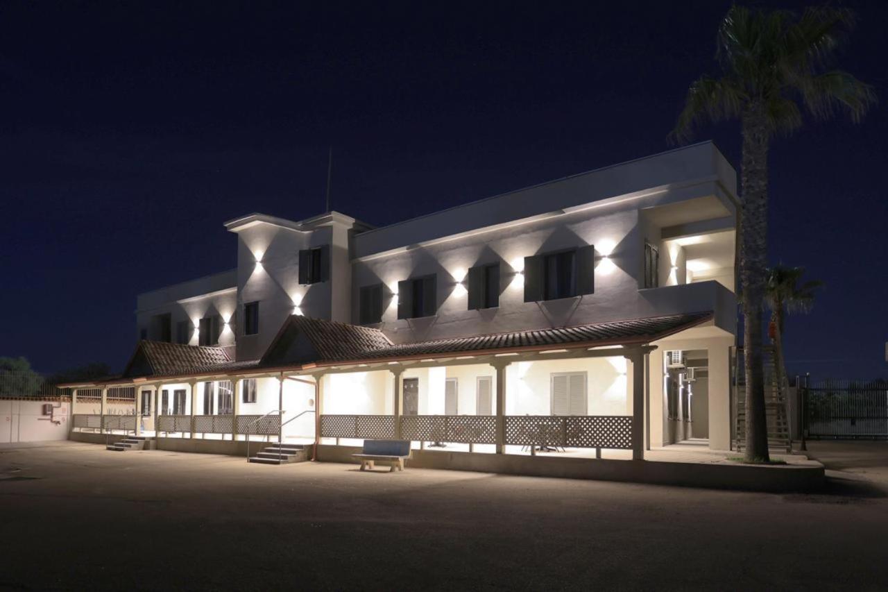 Hotel Barracuda فركاتشورو المظهر الخارجي الصورة